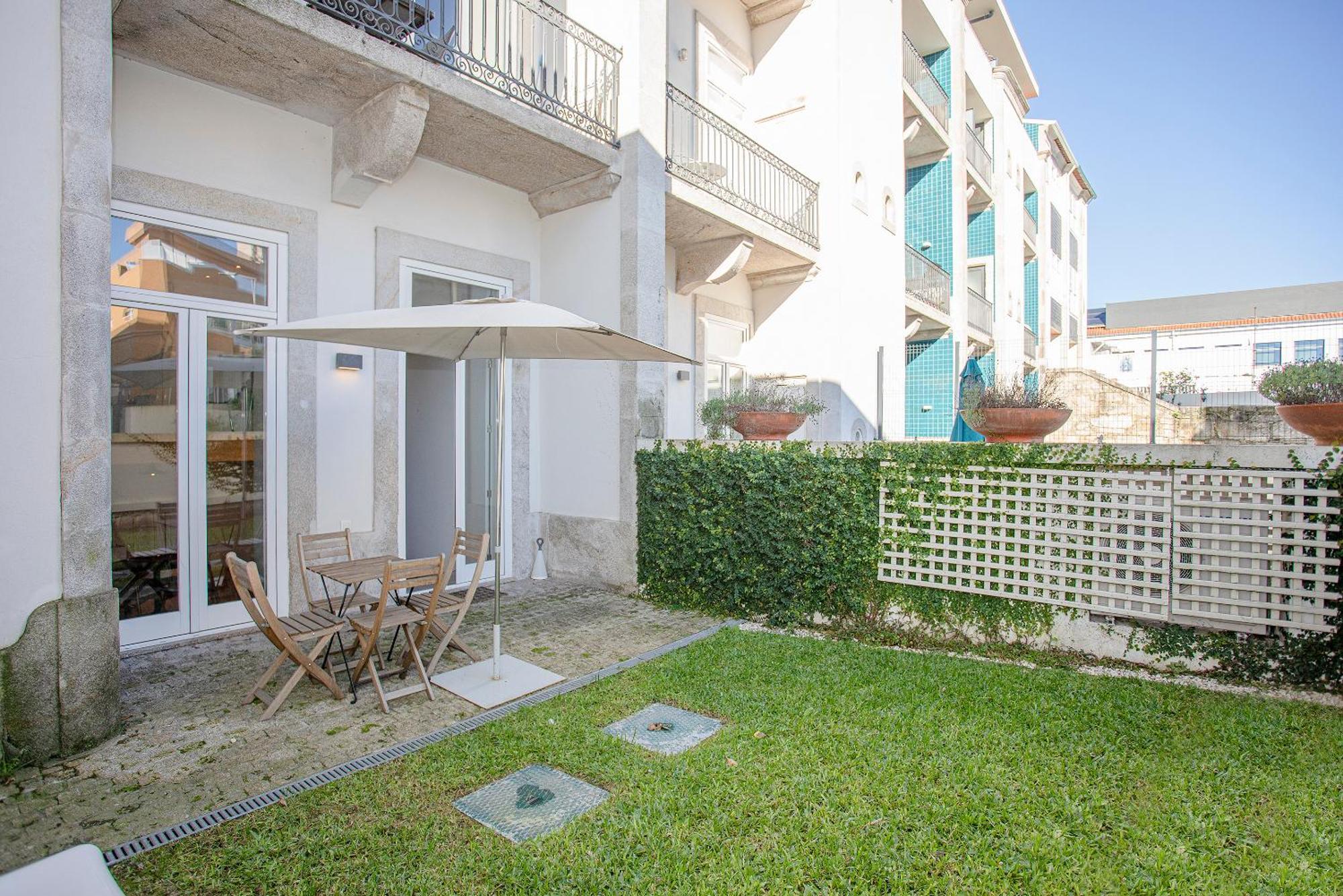 Liiiving In Porto - Garden Light Mezzanine Apartment Exterior foto